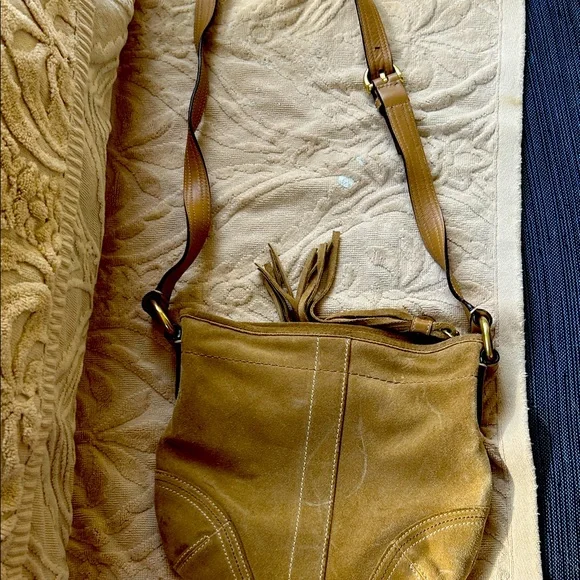 Chic Brown Suede Crossbody Bag - Picture 1 of 5
